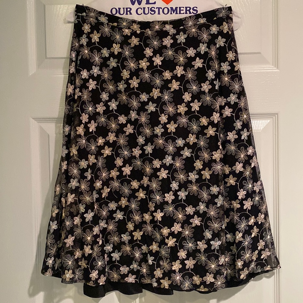 Helen Wang mid length skirt. Size large